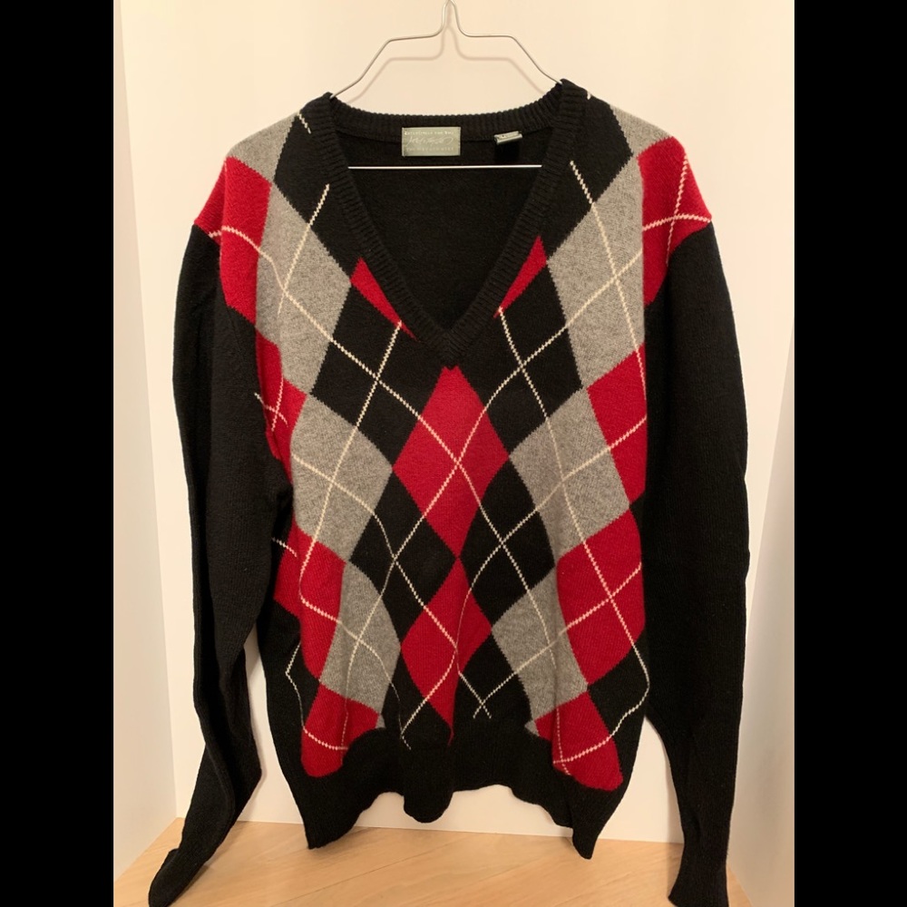 Lord & Taylor 2 Ply Cashmere sweater